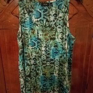 Apt. 9 Print Top